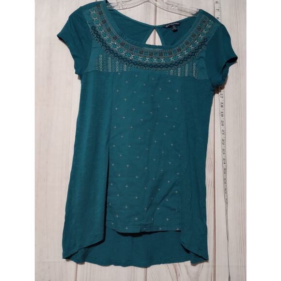 American Eagle Shirt Womens Small Teal Embroidered Boho Keyhole Lightweight Top - Picture 1 of 8